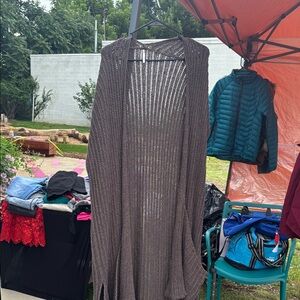 Long Knit Sleeveless Cardigan in Brown